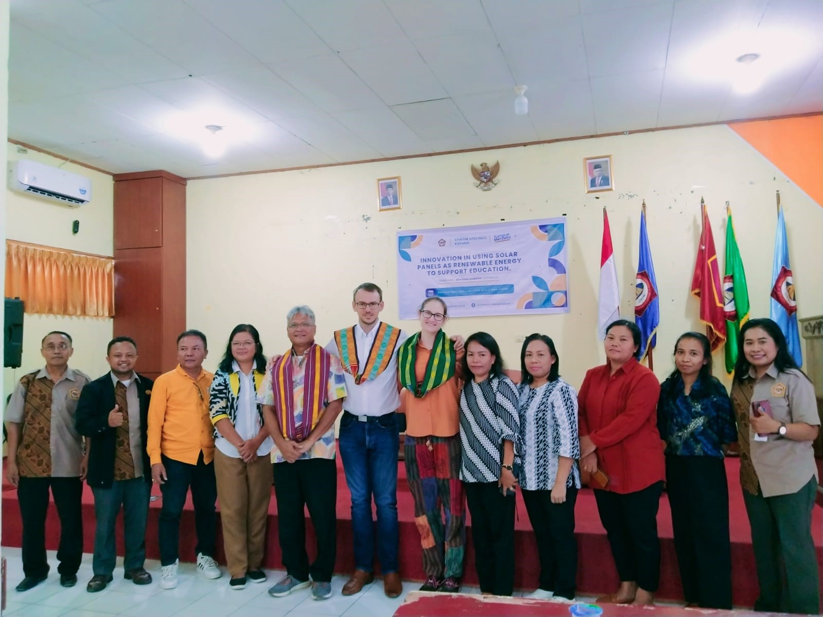 Seminar Internasional "Innovation in Using Solar Panels as Renewable Energy to Support Education"